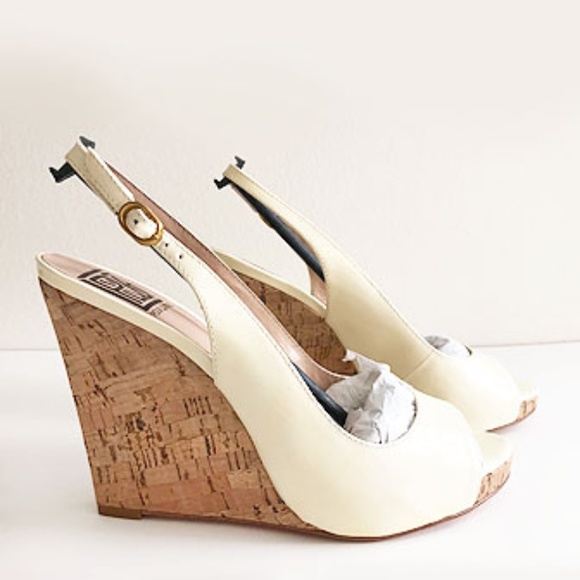 Pour La Victoire Patent Leather Wedge Sandal Shoes - Picture 10 of 10